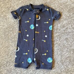 Hanna Andersson Baby Romper Space Print Short Sleeve Zip 0-3M Organic Cotton